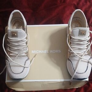 Michael Kors Womens Sneakers in Cream and Gold